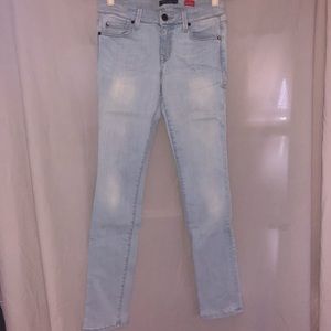 Level 99 Lily Skinny Straight Jeans Size 28